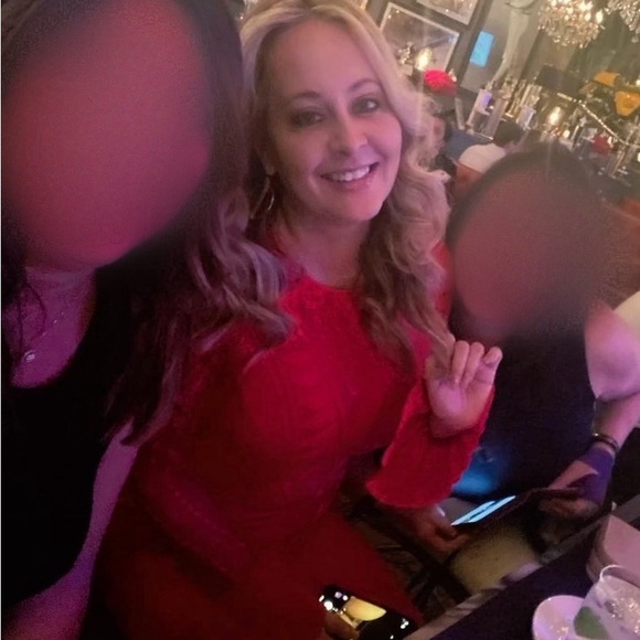 Size L. fits like a medium. Really pretty material. - Picture 9 of 9